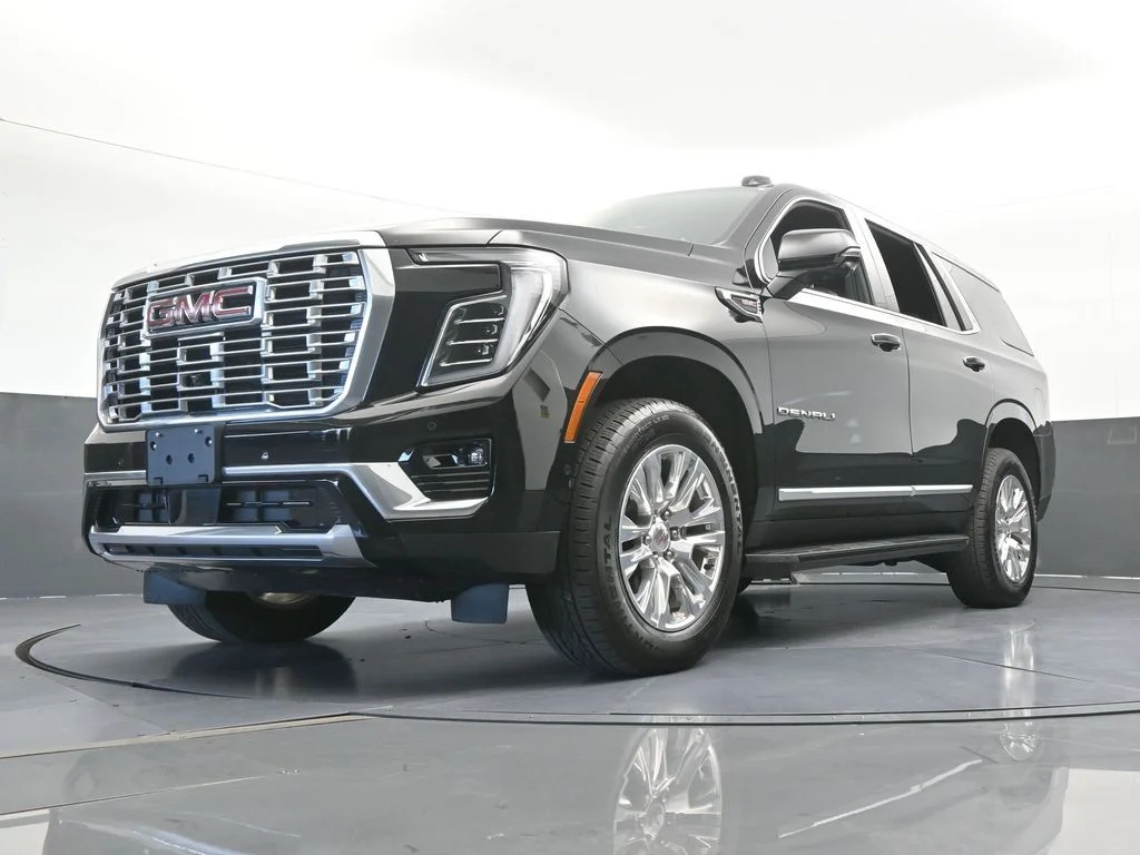 Used 2025 Onyx Black GMC Denali image 62