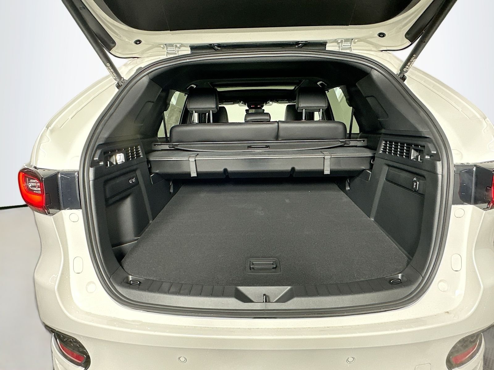 2026 Mazda CX-70 Premium Package - Photo 28