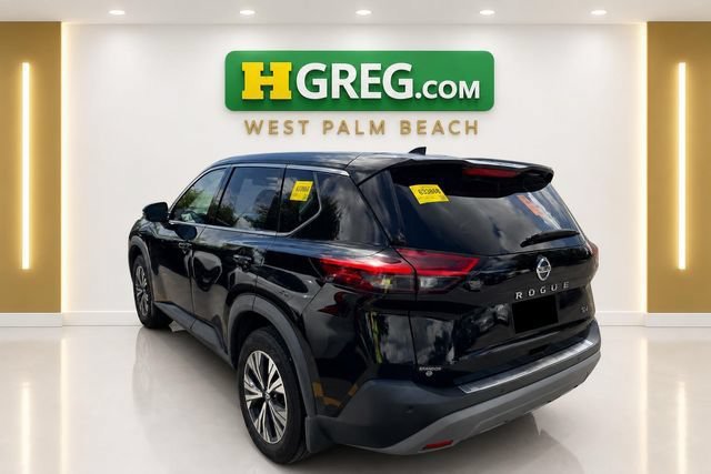 Used 2021 Super Black Nissan SV image 2