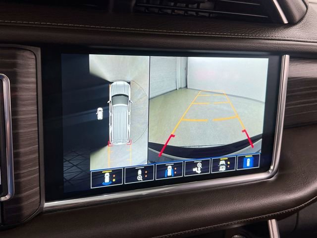 2022 GMC Yukon Denali - Photo 35