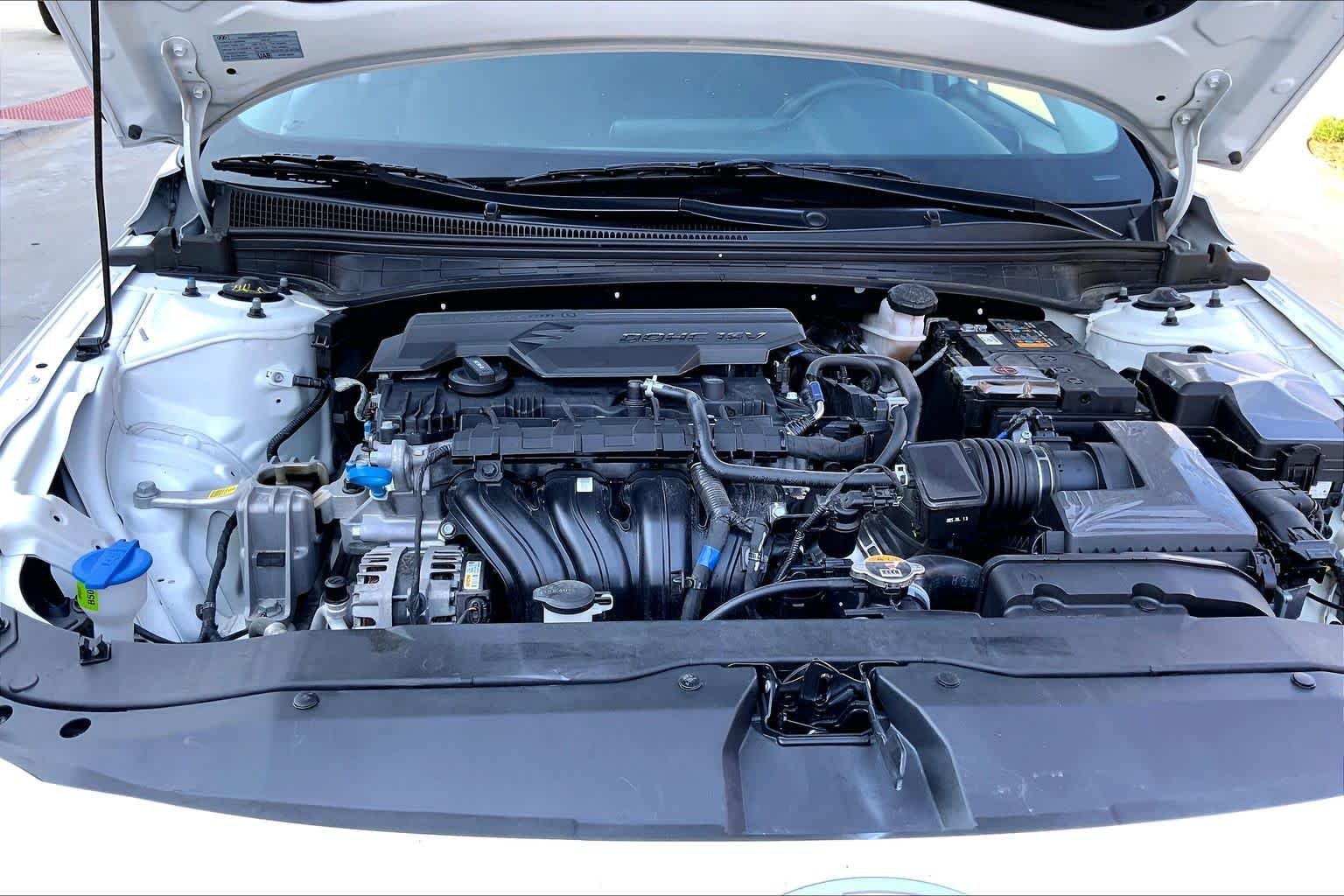 Used 2025 Serenity White Hyundai SE image 29