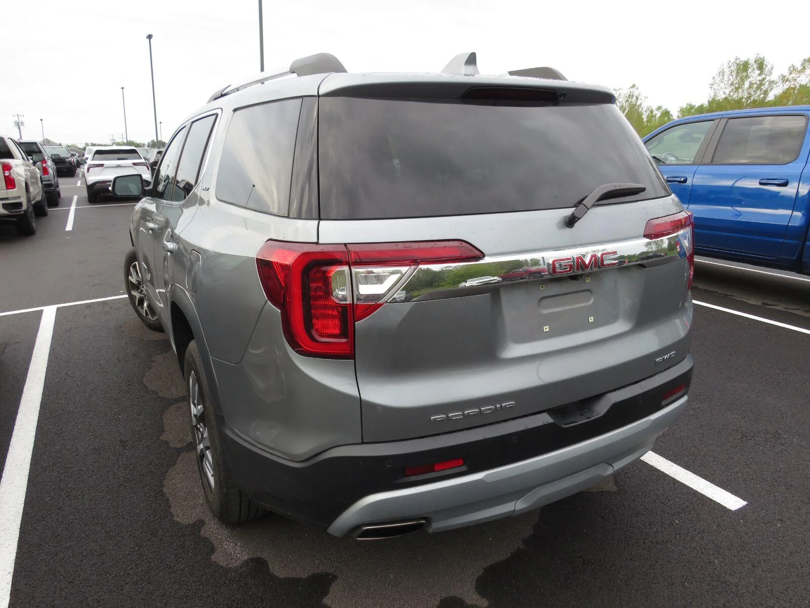 Used 2023 Sterling Metallic GMC SLT image 12