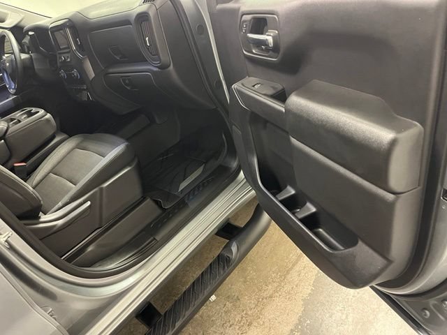 Used 2025 Sterling Gray Metallic Chevrolet Custom image 19