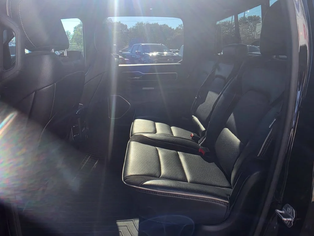 Used 2020 Black Ram Laramie image 17