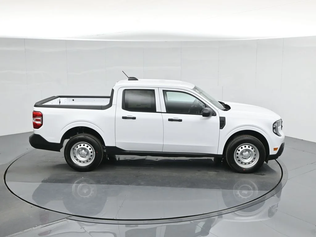 New 2026 Oxford White Ford XL image 50