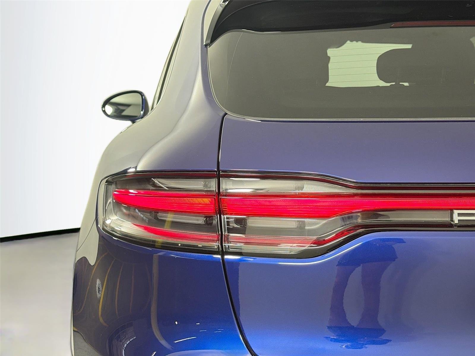 New 2026 Gentian Blue Metallic Porsche AWD image 16