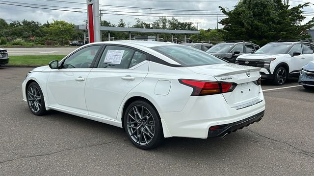 Used 2023 White Nissan 2.0 SR image 6