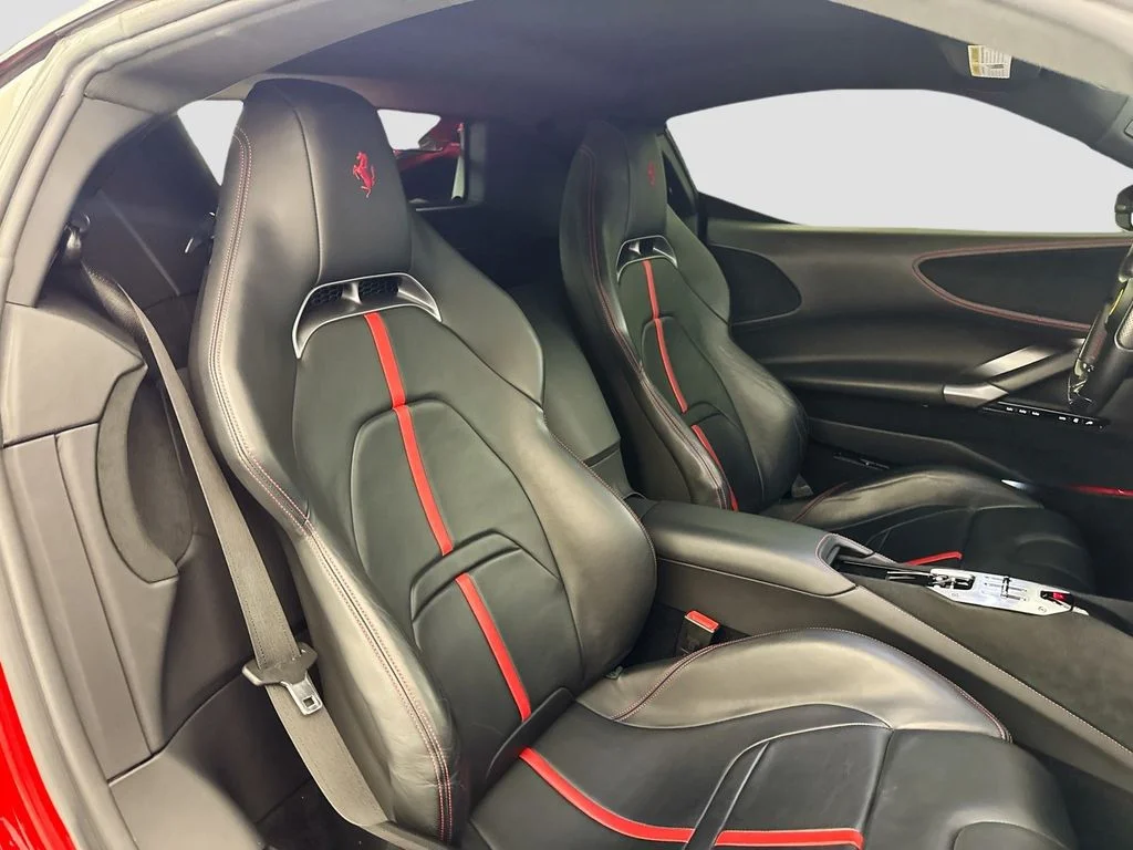 Used 2023 Red Ferrari  image 31