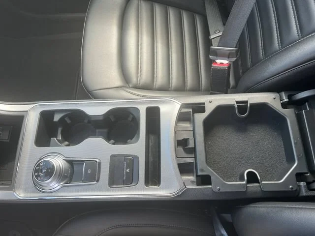 Used 2021 Red Ford SEL image 30
