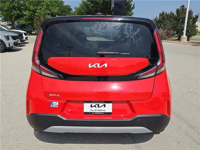 Used 2024 Inferno Red KIA S (IVT) image 3
