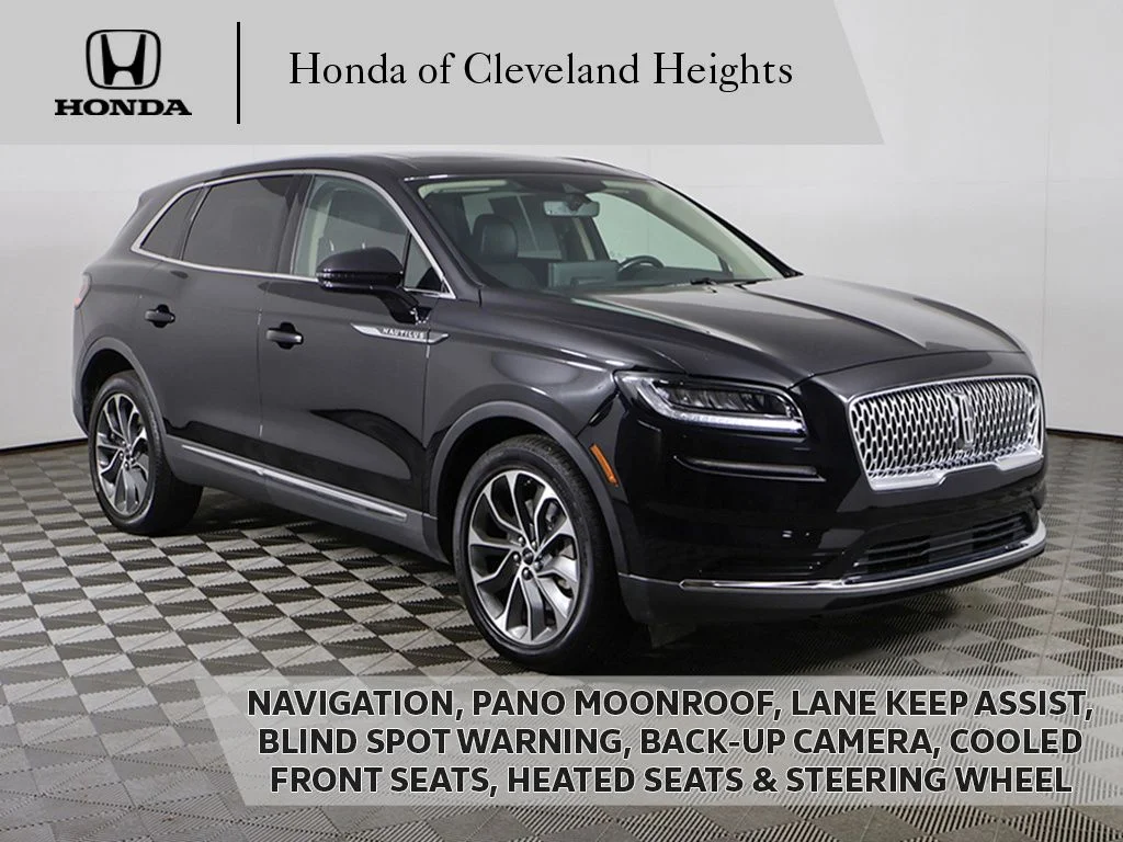 Used 2023 Black Metallic Lincoln Reserve image 1