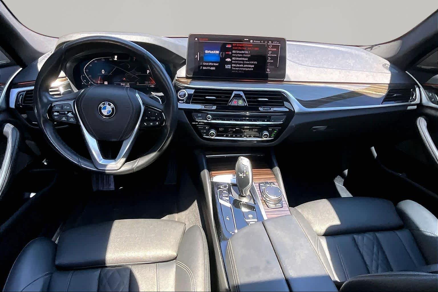 Used 2022 Dark Graphite Metallic BMW 530i image 16