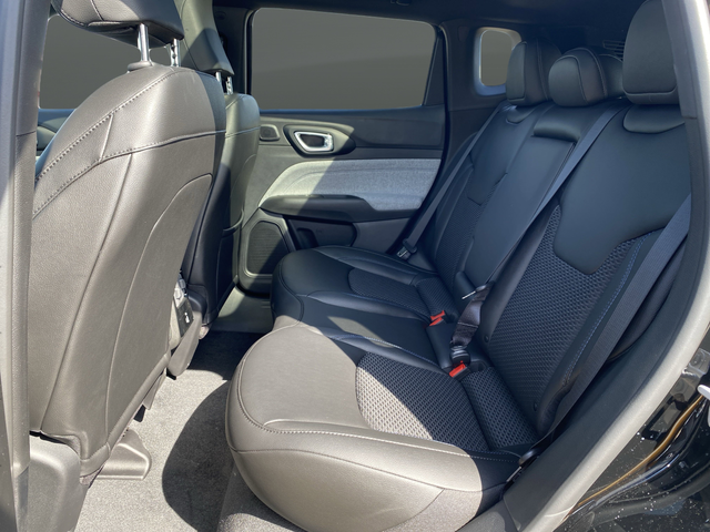 2025 Jeep Compass Latitude - Photo 30