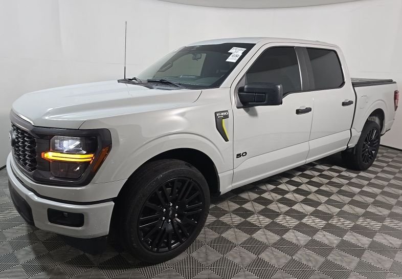 2024 Ford F-150 STX SuperCrew 5-1/2 Box's photo