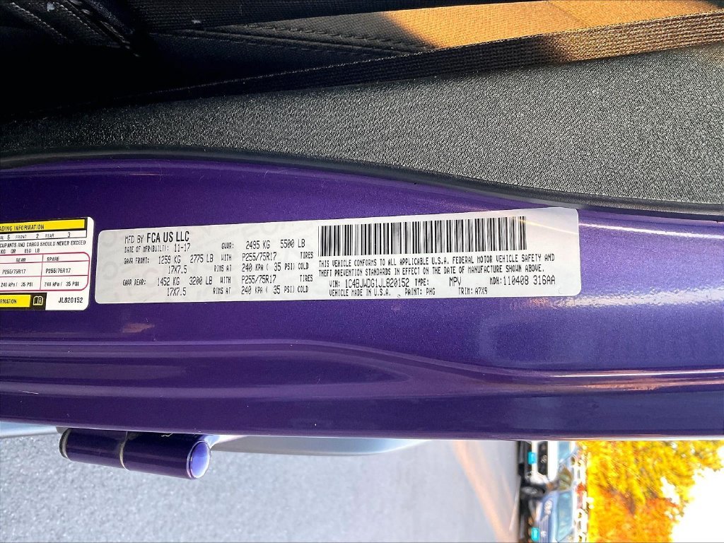 Used 2018 Xtreme Purple Pearlcoat Jeep Unlimited Sport image 34