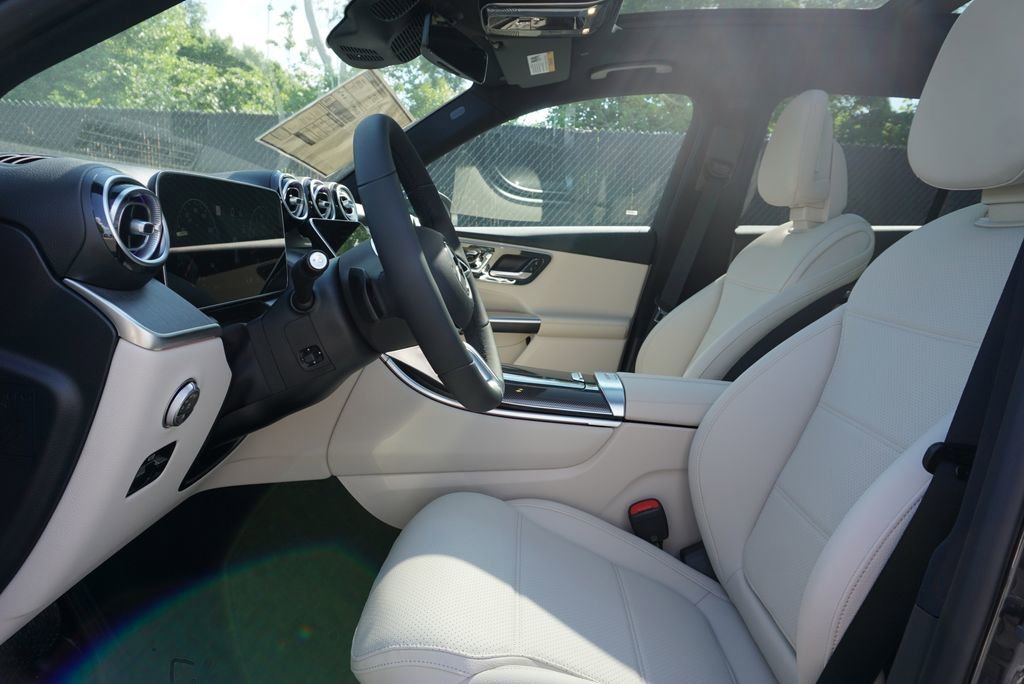 New 2026 Graphite Grey Metallic Mercedes-Benz GLC 300 image 30