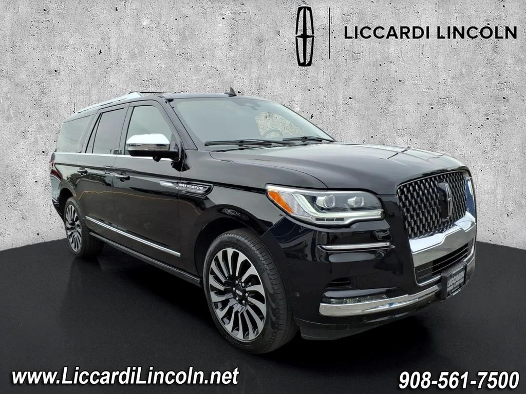 2023 Lincoln Navigator Black Label L 4WD's photo