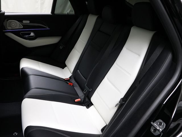 New 2026 Black Mercedes-Benz GLE 450 image 12