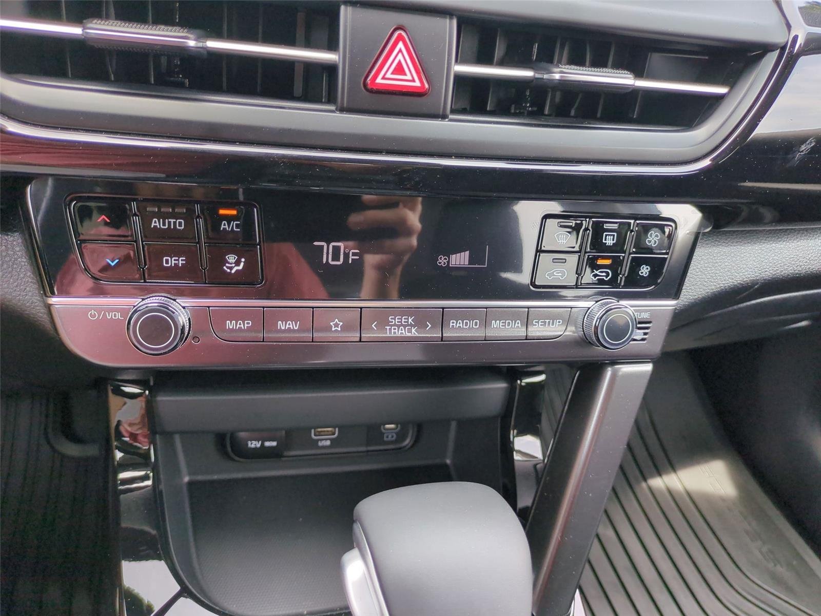 New 2026 Gravity Gray Kia S image 28