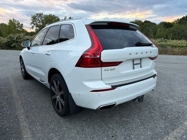 Used 2018 White Volvo T8 Inscription image 4