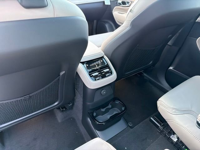 New 2026 White Volvo T8 Ultra image 8