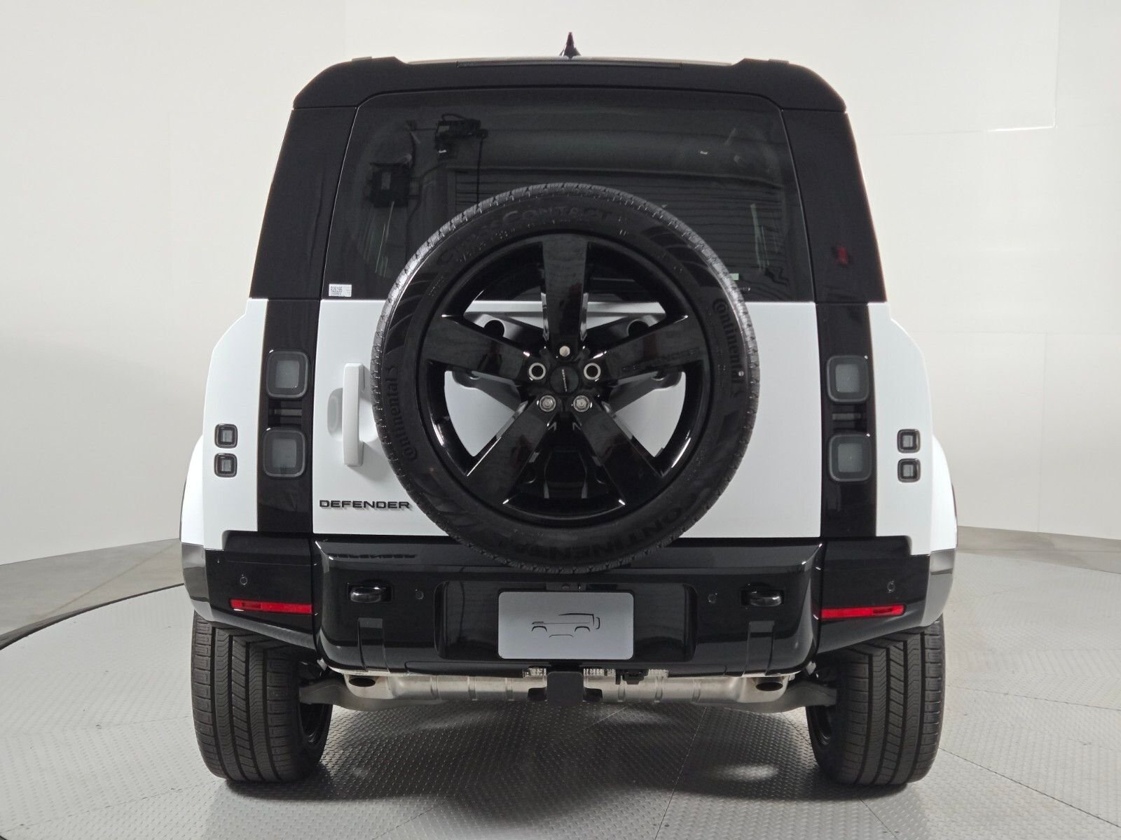 New 2026 Fuji White LAND ROVER X-Dynamic SE image 7