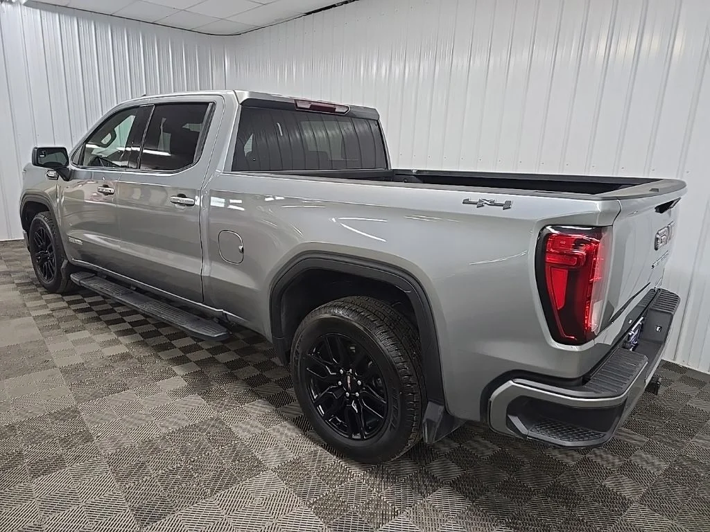 Used 2024 Silver GMC Elevation image 9