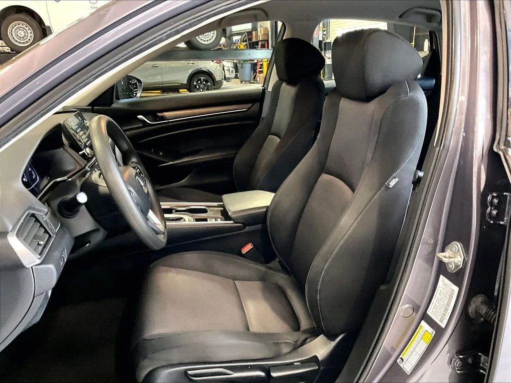 Used 2018 Gray Honda LX image 10
