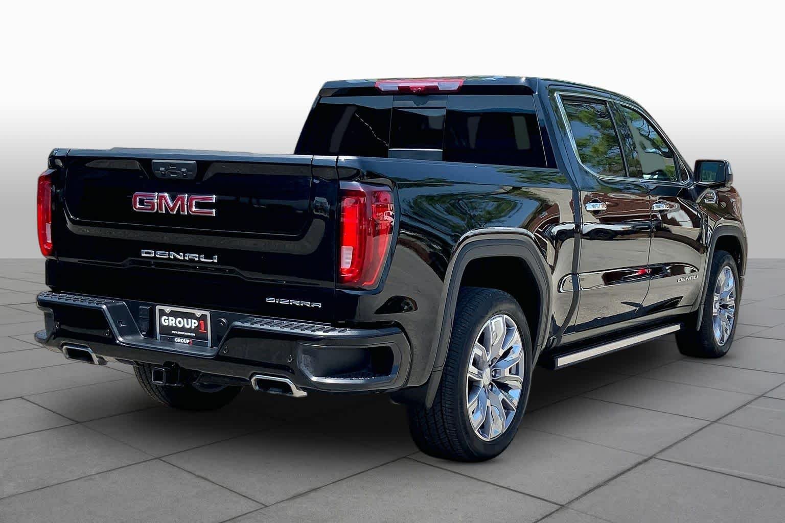 Used 2024 Onyx Black GMC Denali image 13