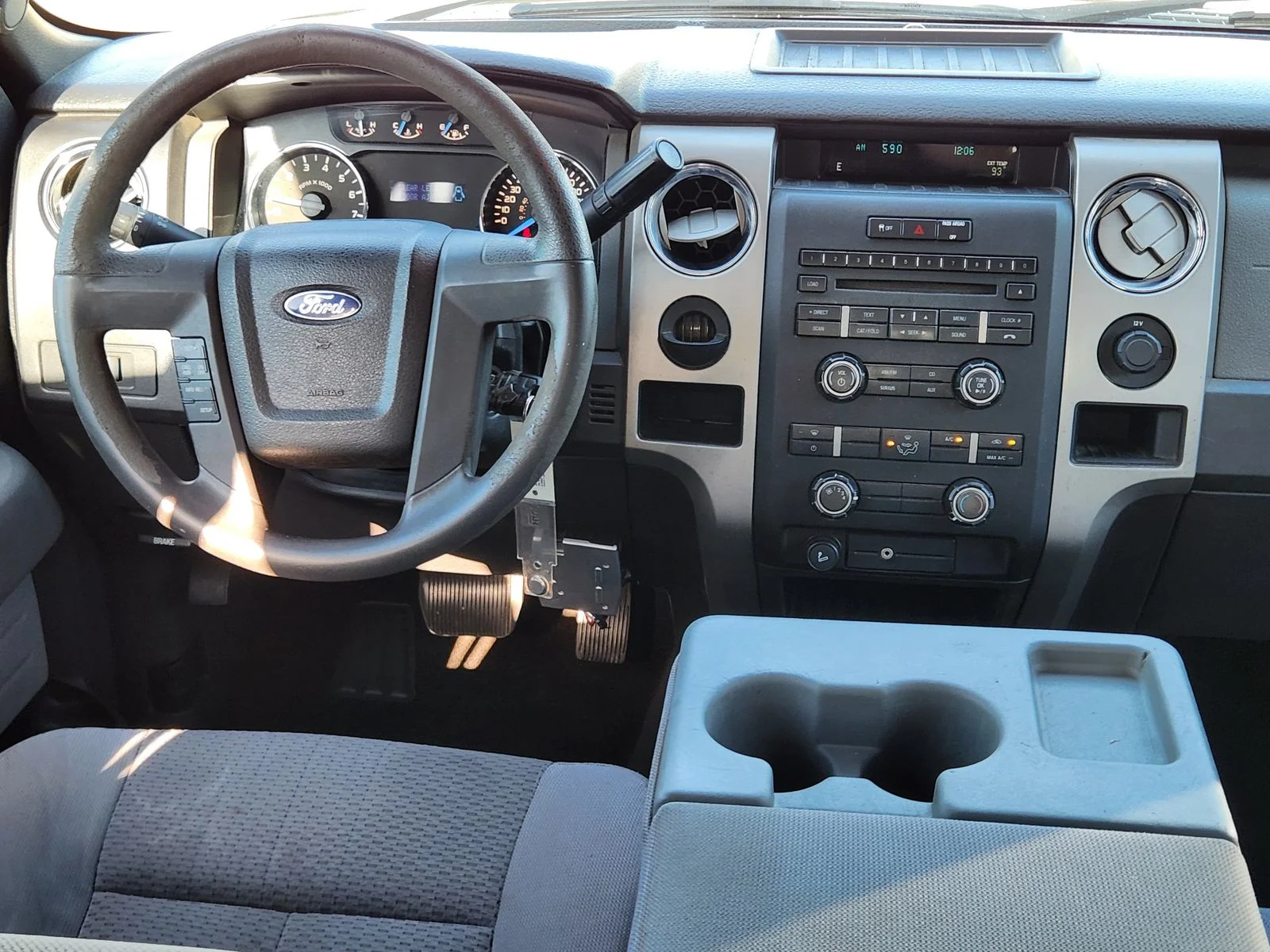 Used 2012 White Ford XLT image 26
