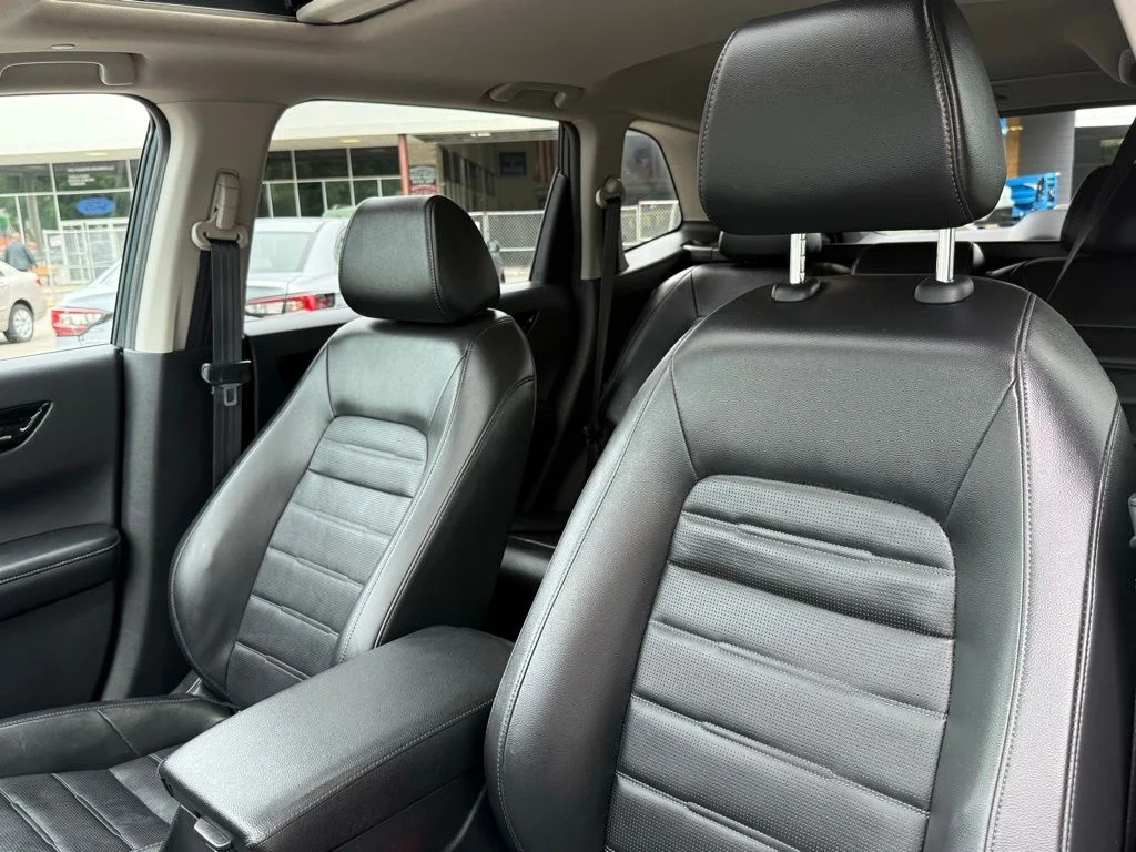Used 2024 Gray Honda EX-L image 22