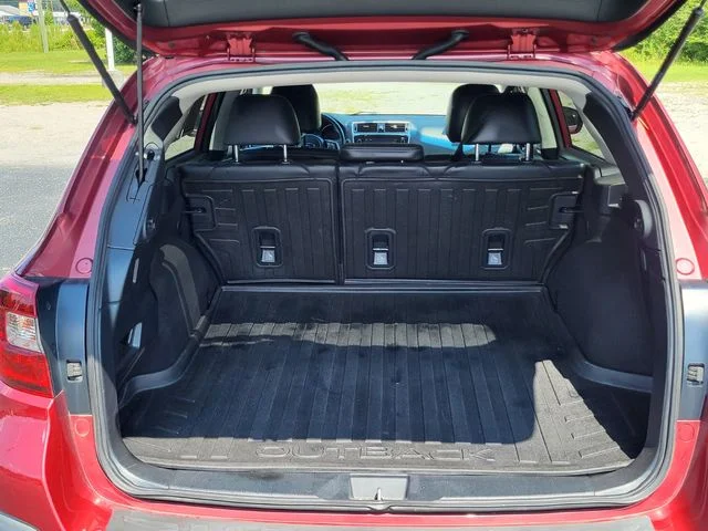 Used 2019 Red Subaru 2.5i image 4