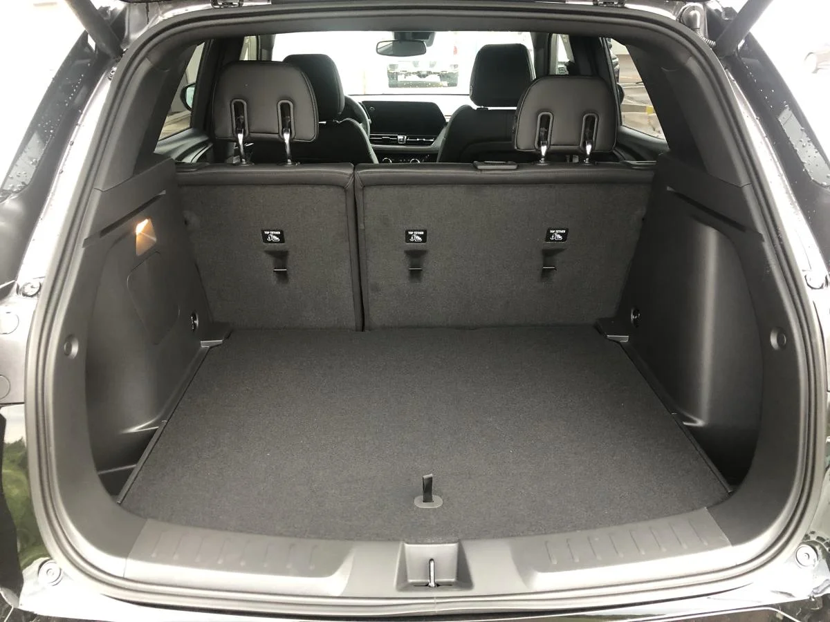 New 2026 Black Chevrolet Awd 4dr Rs image 8