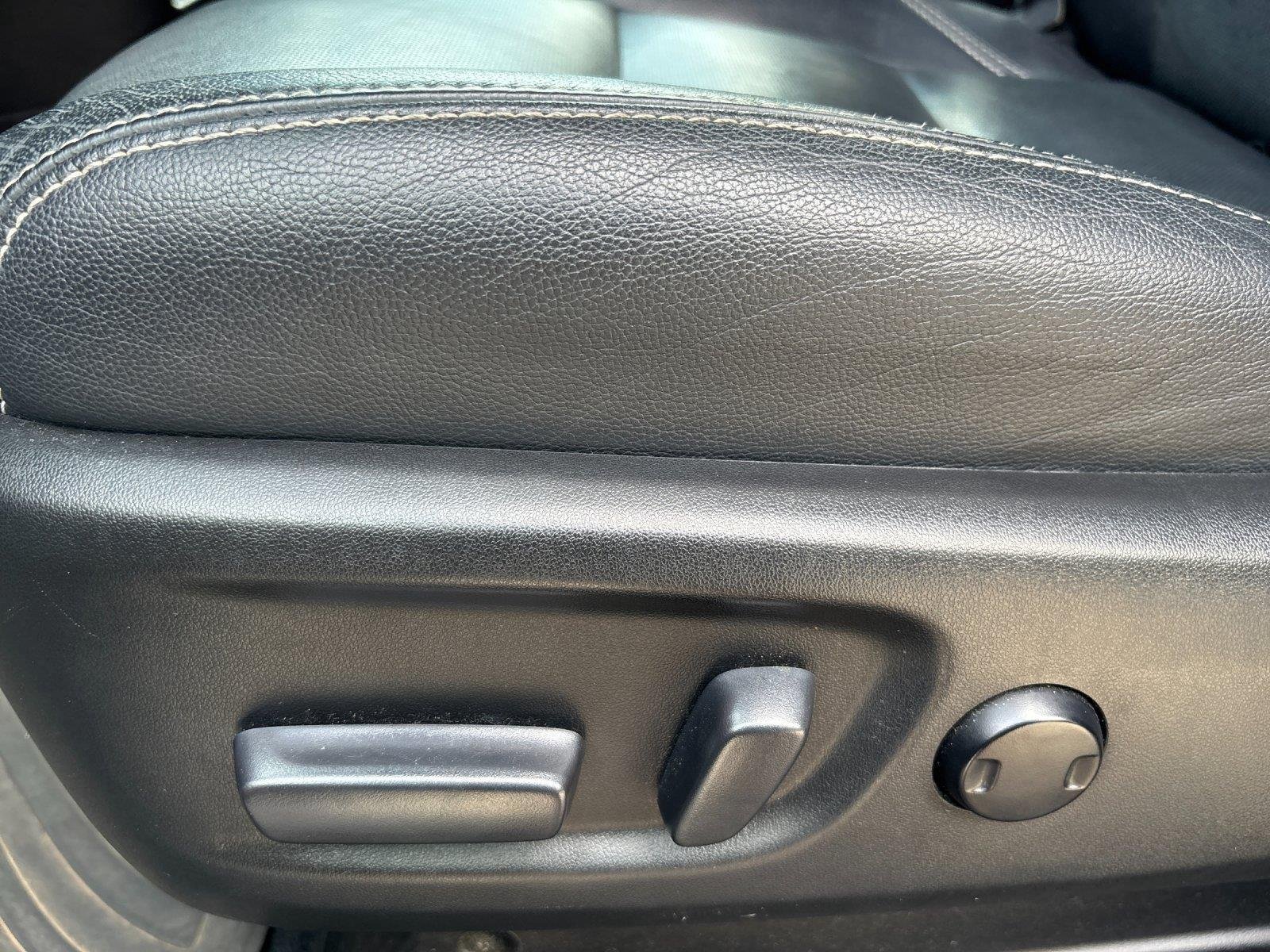 Used 2016 Midnight Black Metallic Toyota SE image 15