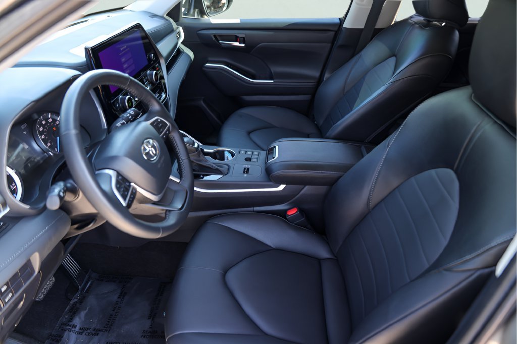 2026 Toyota Highlander XLE - Photo 11