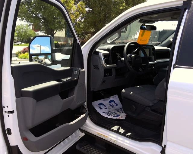New 2026 Oxford White Ford XL image 15