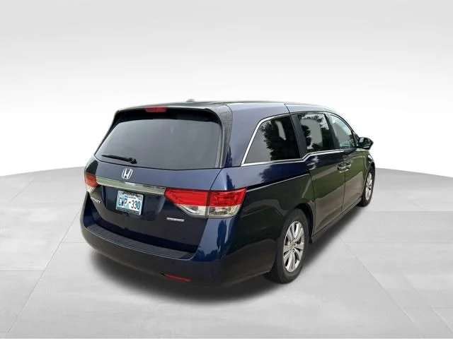 Used 2016 Blue Honda SE image 3
