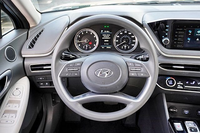 Used 2023 Gray Hyundai SEL image 17