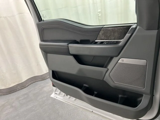 Used 2023 White Ford XLT image 19
