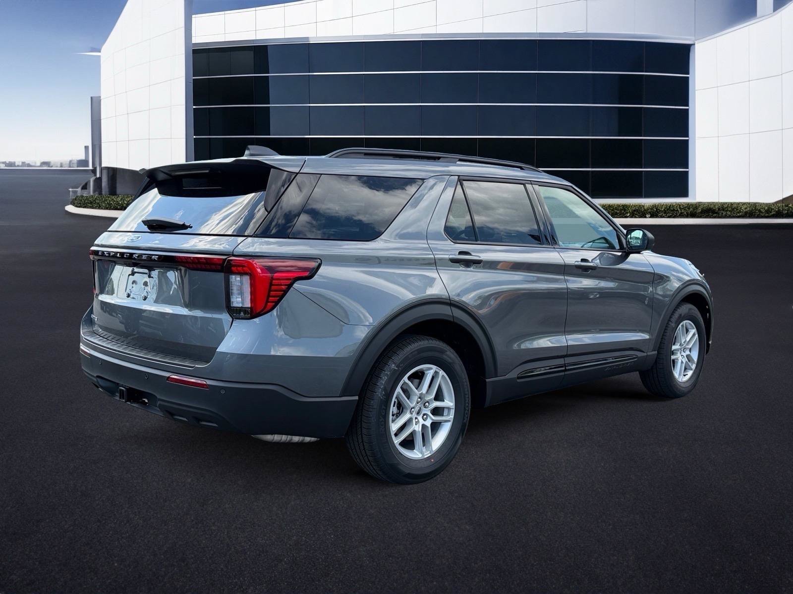 New 2026 Carbonized Gray Metallic Ford Active image 15