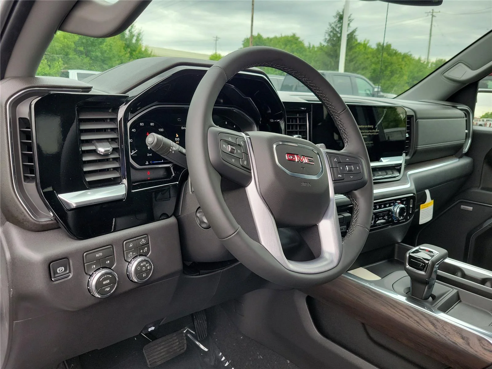 New 2026 Glacier White Tricoat GMC SLT image 19