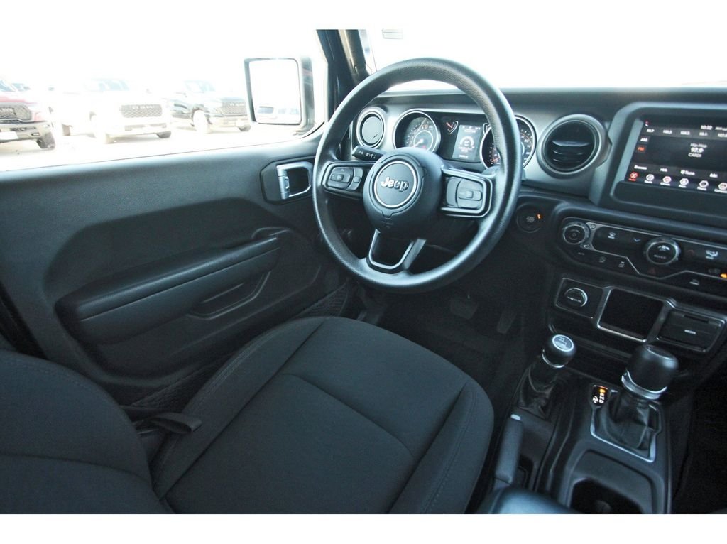 Used 2022 Black Jeep Willys image 10