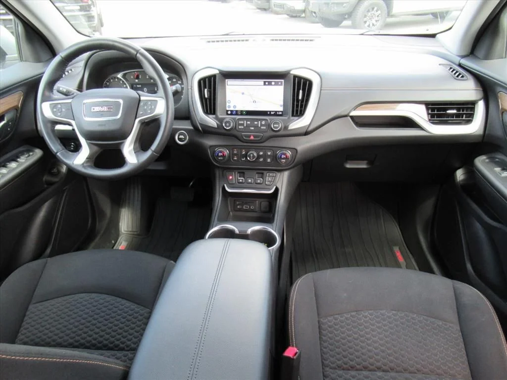 Used 2018 Silver GMC SLE image 12