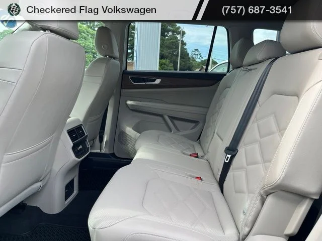 Used 2026 Opal White Pearl Volkswagen 2.0T SE image 26