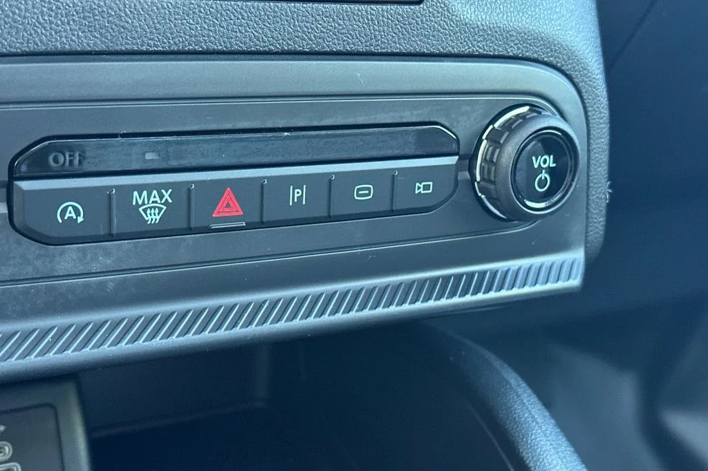 New 2026 Gray Metallic Ford Badlands® image 21