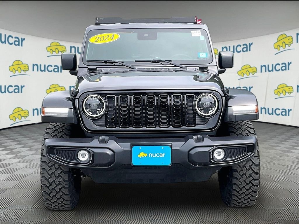 Used 2024 Gray Jeep Willys image 2