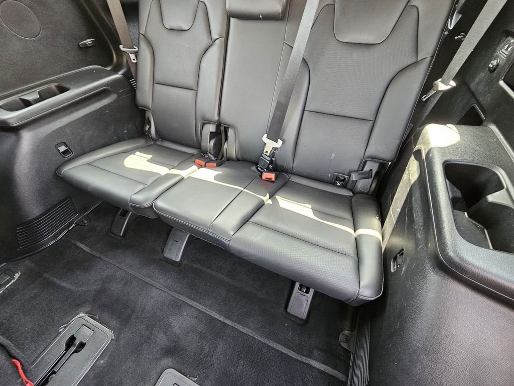 Used 2024 White Kia S image 29