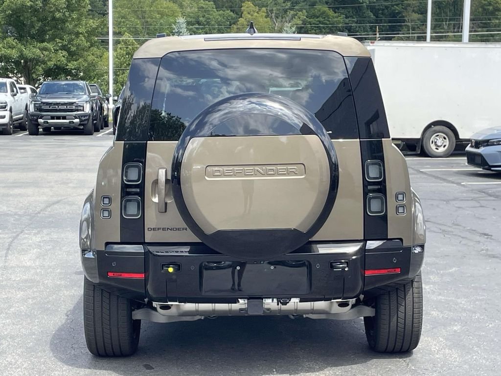 New 2026 Gondwana Stone Land Rover X-Dynamic SE image 8