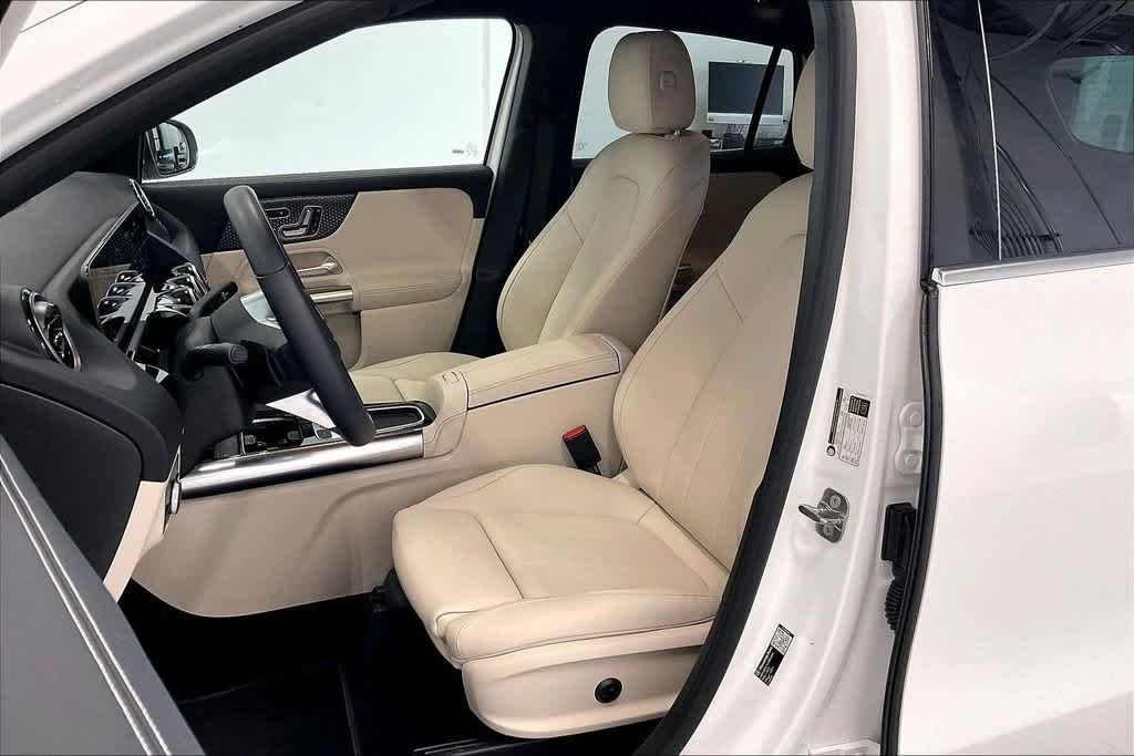 Certified Used 2026 Polar White Mercedes-Benz GLA 250 image 7