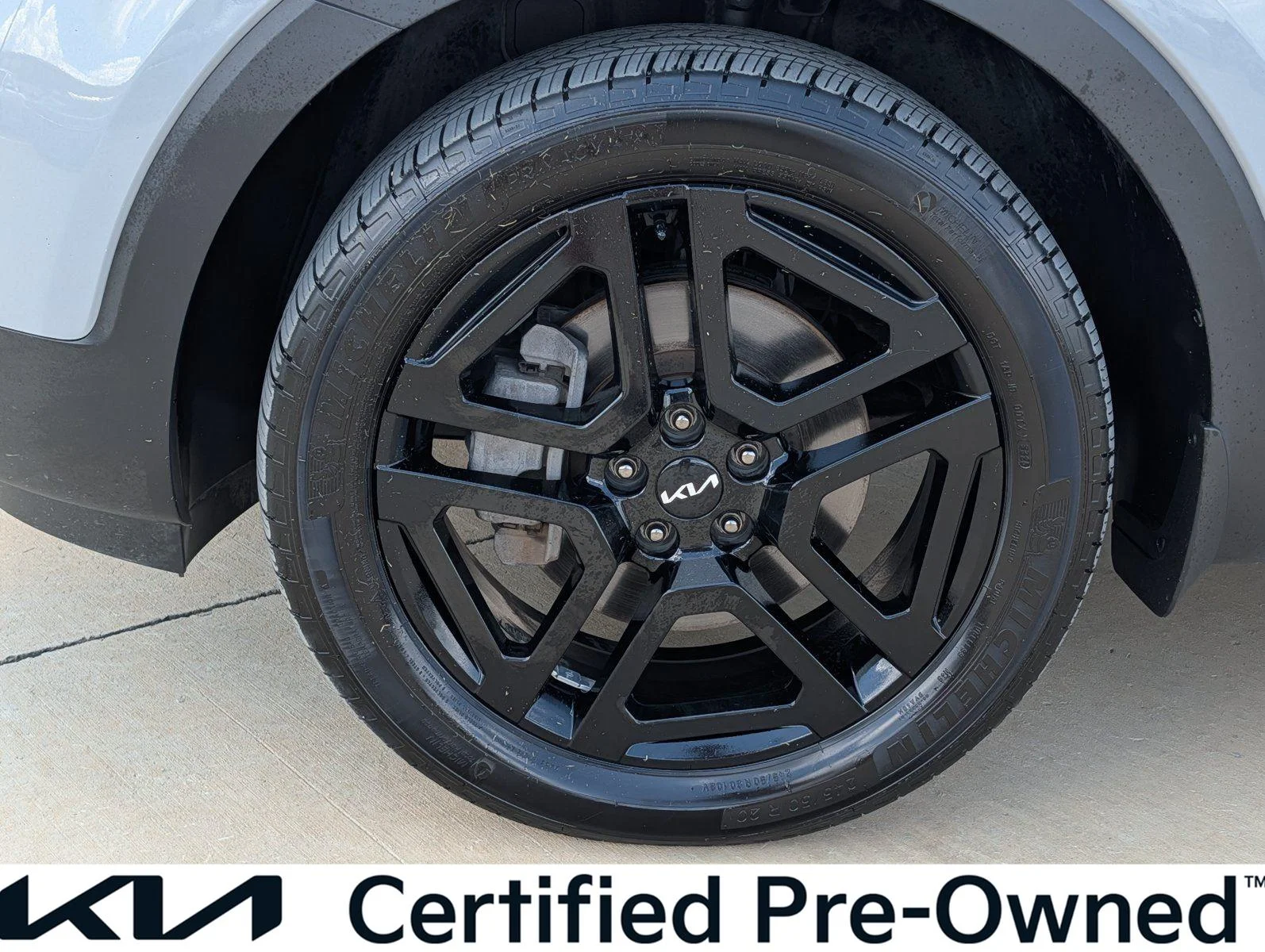 Used 2024 Wolf Gray Kia SX X-Line image 9